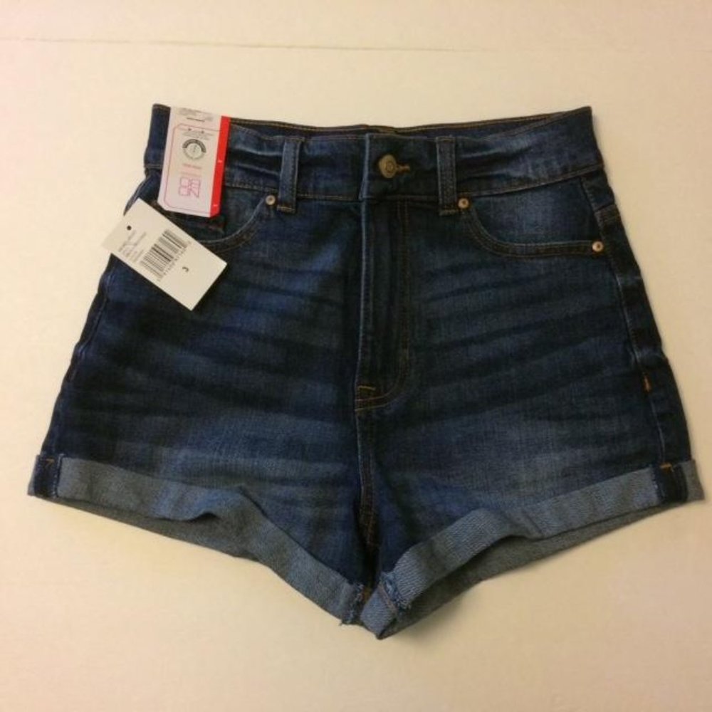 No Boundaries NEW Denim Shorts / Junior Size 3